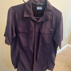 Columbia Men's Short Sleeve Shirt in Dark Brown Medium